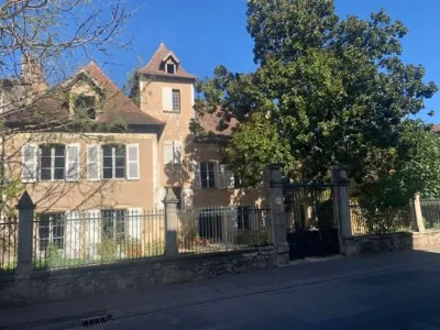 Mõis Müüa 46400 SAINT-CERE FR